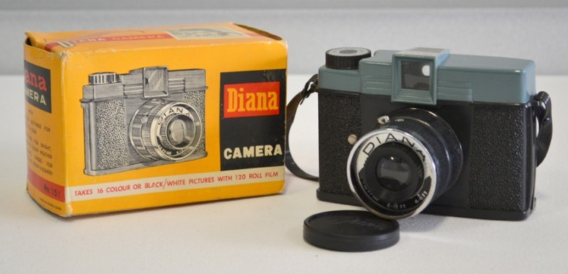 lot 2038 image: Vintage Diana Camera