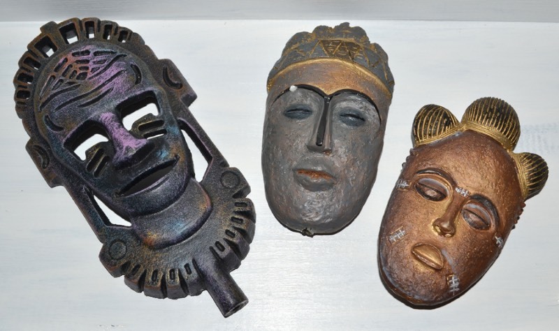 lot 5032 image: 3 African Masks