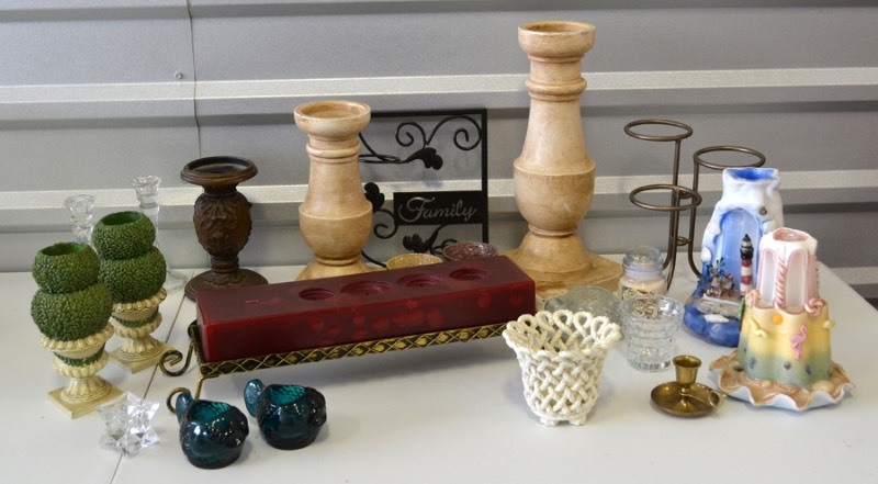 lot 6011 image: candle lot