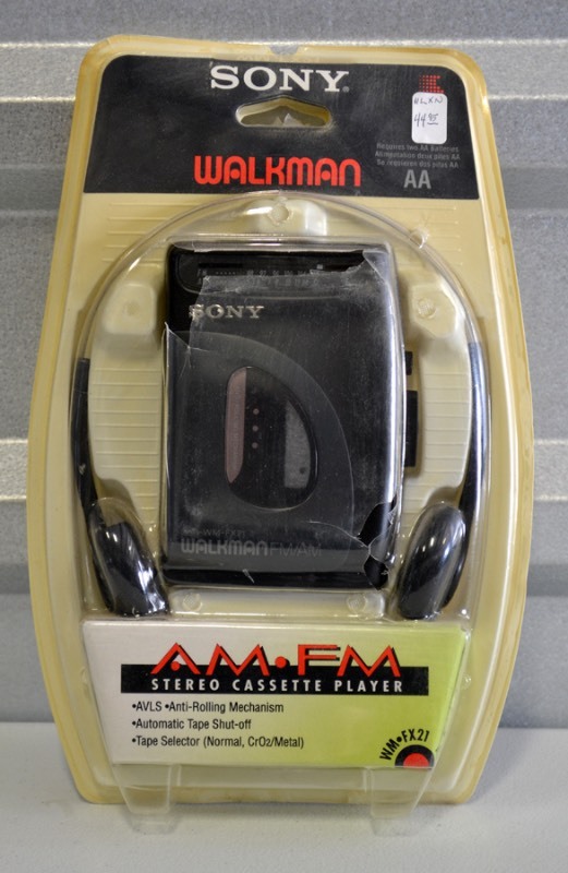 lot 6027 image: Sony Walkman 1