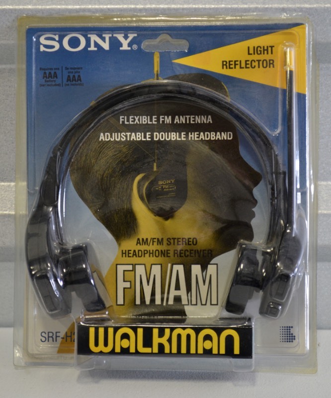 lot 6030 image: Sony Headphones