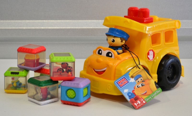 lot 6035 image: Mega Bloks Bus