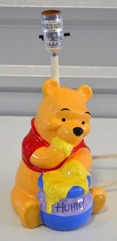 lot 6041 image: Winnie The Pooh Lamp