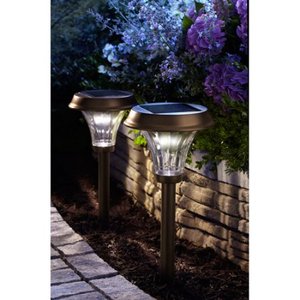 lot 22053 image: Moonrays 91754 Richmond Solar Metal Path LED, 30 Lumens, Rubbed Bronze Finish