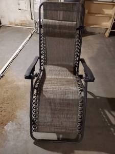 lot 3931 image: O Gravity Outdoor Recliner