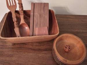 lot 8335 image: Wooden Salad Bowl Set with Serving Utensils.