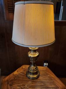 lot 9004 image: Brass Base Lamp.Tested and Working