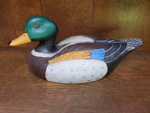 lot 9008 image: FLAMBRO Fine Porcelain Duck