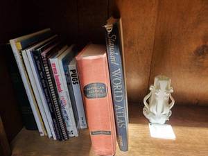 lot 9012 image: Lot of Books. and Candle from The Payson Candle Factory