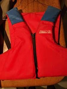 lot 3972 image: Life Vest