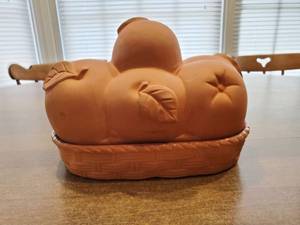 lot 8454 image: Terra Cotta Butter Dish