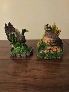 lot 8460 image: Duck and Pheasant Figurines