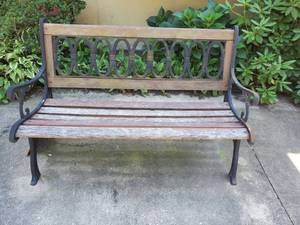 lot 8502 image: Iron Base Garden Bench