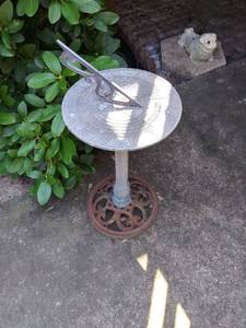 lot 8503 image: Sun Dial