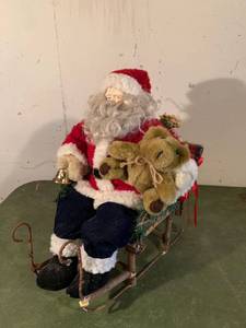 lot 9285 image: Santa On Sleigh Location Basement