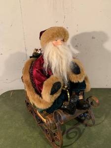lot 9286 image: Santa On Sleigh With Toys Location Basement