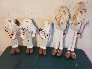 lot 9323 image: Lot of 5 Tall Wooden Leg. Light Tan Santa