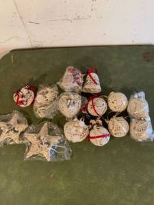 lot 9340 image: Lot of Crochet Location Basement