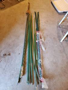 lot 10018 image: Lot of Garden Poles. 20  Poles
