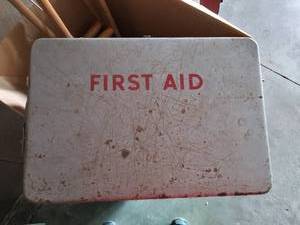 lot 11002 image: Vintage First Aid Kit (Full)
