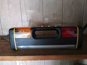 lot 11011 image: Level with Light