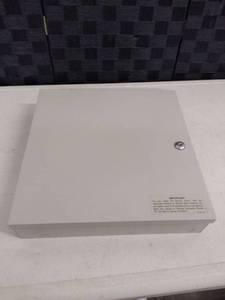 lot 1418 image: electric metal box no key