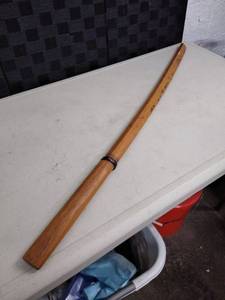 lot 1428 image: wooden practice sword