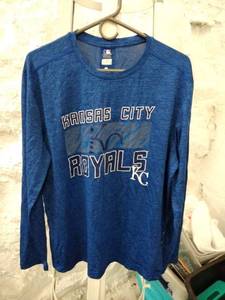lot 1457 image: kc royals tx3 cool pull over shirt large