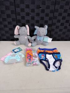 lot 1465 image: baby items 5 pc