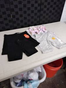 lot 1466 image: variety of girls clothes and sizes 4 pc
