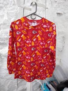 lot 1485 image: NFL chiefs Christmas top small