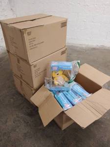 lot 1502 image: potty pals kitty 32 pc