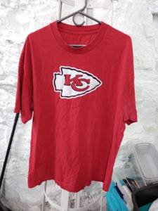 lot 1508 image: Reebok chiefs t shirt xl