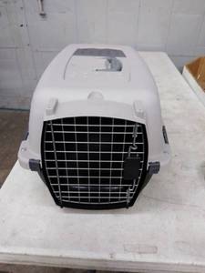lot 1568 image: dog cage