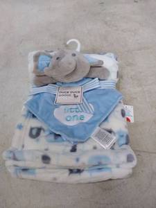 lot 1582 image: duck duck goose blanket