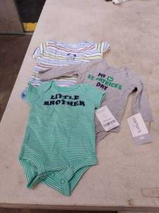 lot 1586 image: Carter outfits 3 pc