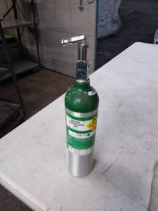 lot 1600 image: oxygen tank