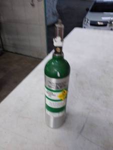 lot 1601 image: oxygen tank