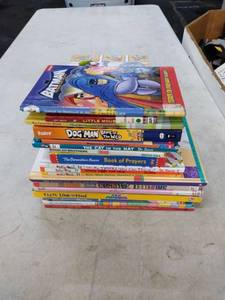 lot 1609 image: variety of books kids 18 pc