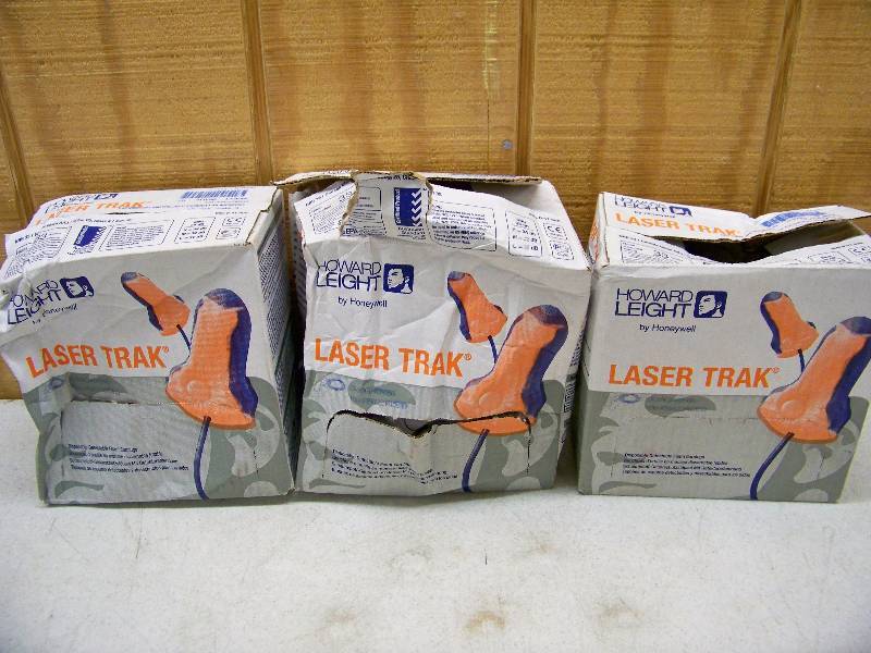 lot 1035 image: 3 Boxes of 100 Howard Leight Laser Trak Ear Plugs