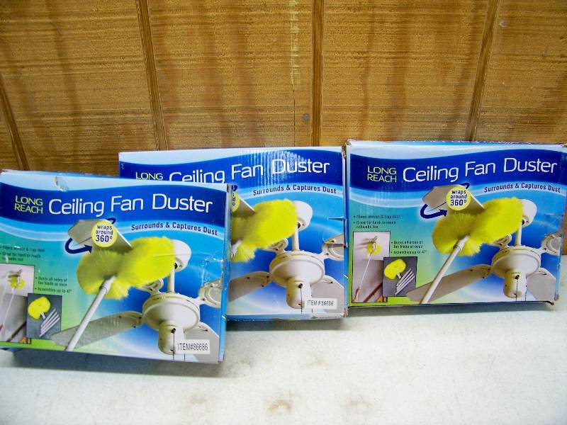 lot 1054 image: 3 Long Reach Ceiling Fan Dusters