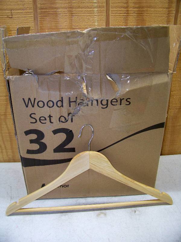 lot 1055 image: Box of 32 Wood Hangers