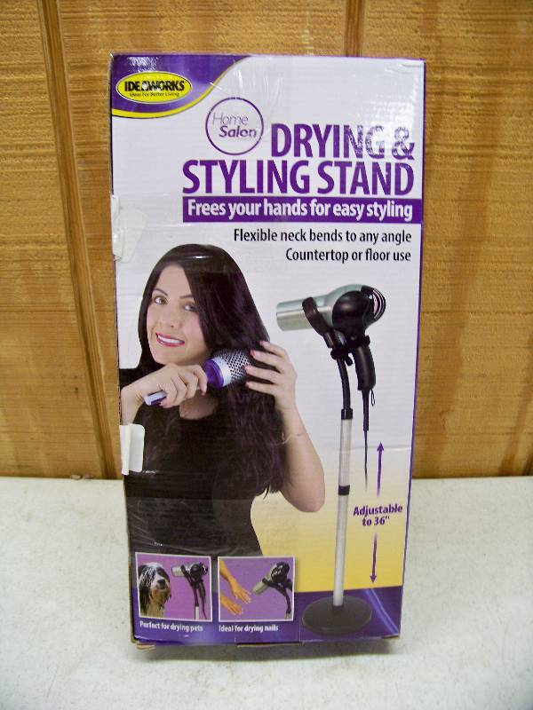 lot 1053 image: Ideaworks Home Salon Drying and Styling Stand