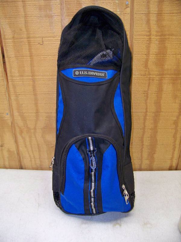 lot 1085 image: US Divers Snorkel Set
