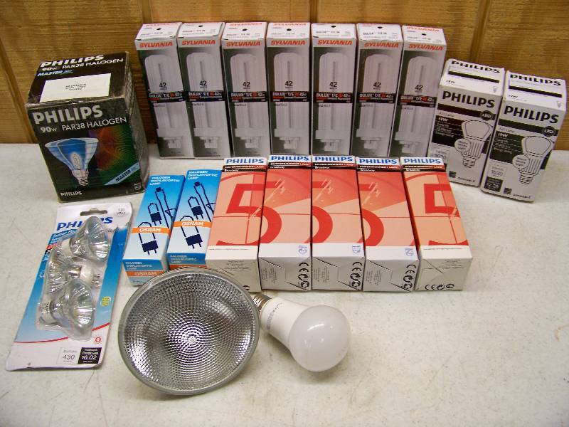 lot 1111 image: Lightbulbs