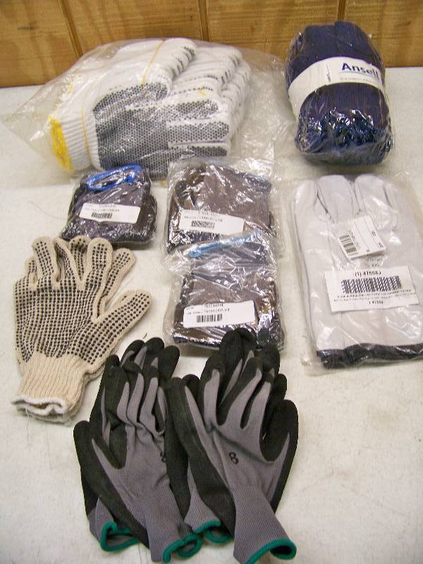 lot 1149 image: Gloves