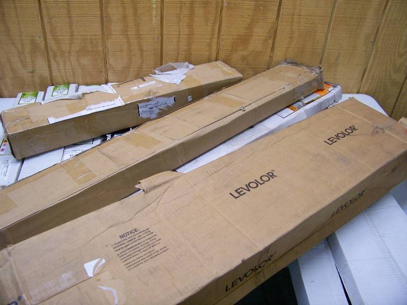 lot 1154 image: Blinds