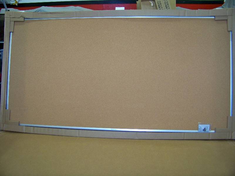 lot 1247 image: Quartet 4 x 8 Corkboard Aluminum Frame
