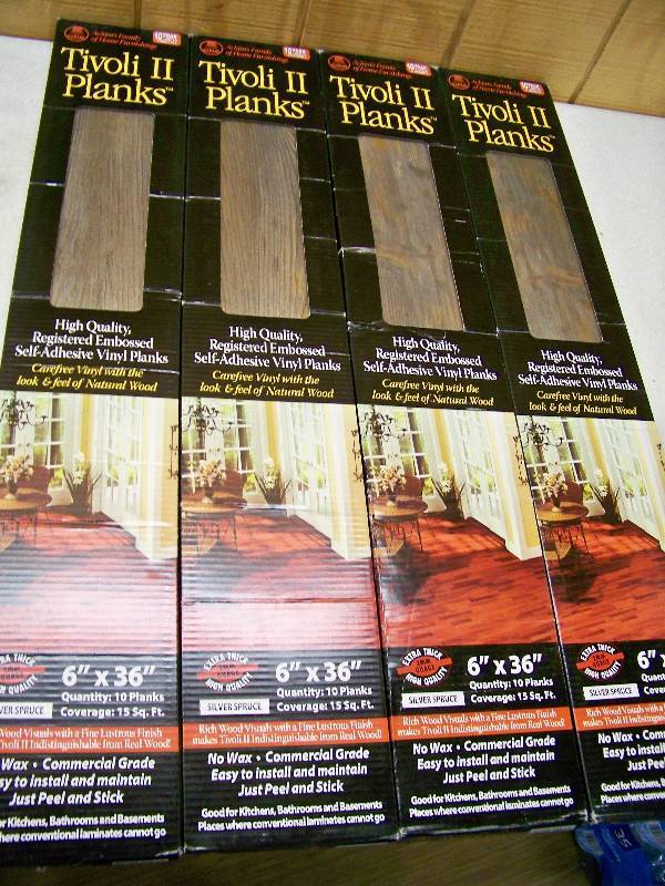 lot 1256 image: 4 Boxes of Tivoli II Planks Silver Spruce Flooring