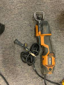 lot 900 image: Rigid One Handed Orbital Saw